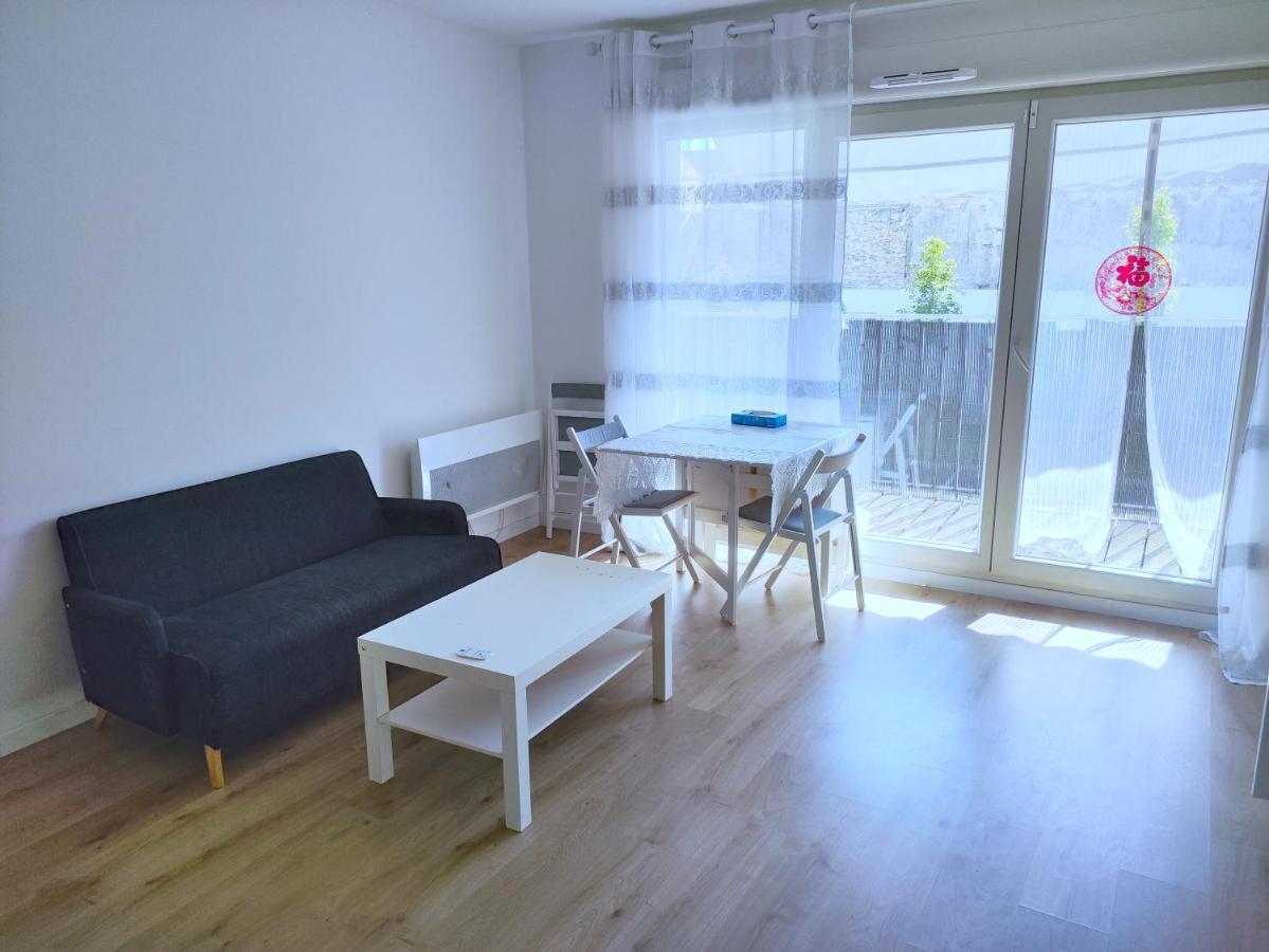 Cozy Sunshine Apartment With Balcony 4 Persons Max Іврі-сюр-Сен Екстер'єр фото
